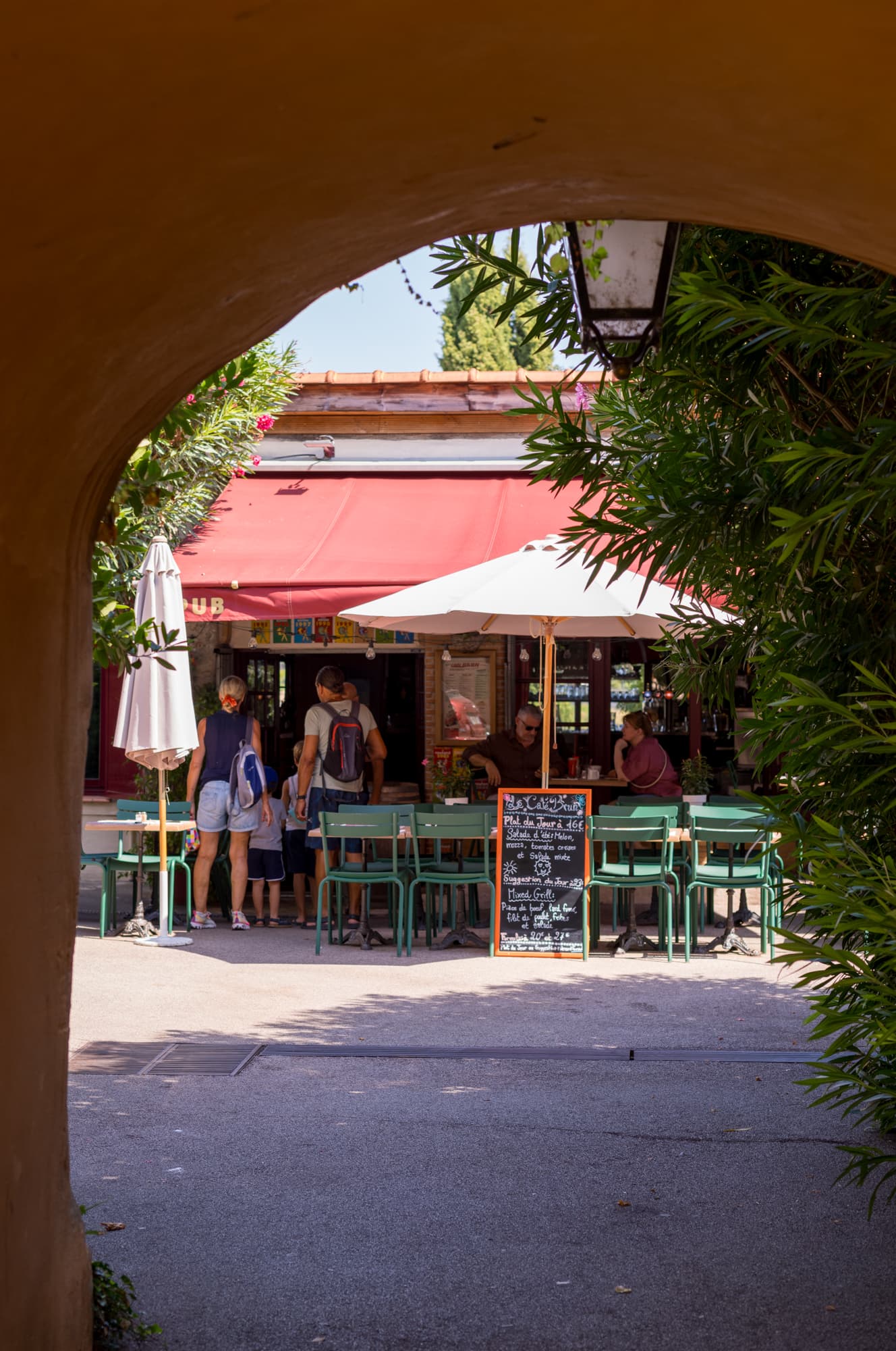 Café Brun, vieux village de Biot